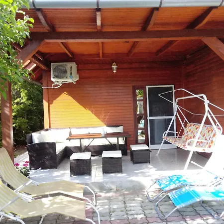 Siesta A Balatonon